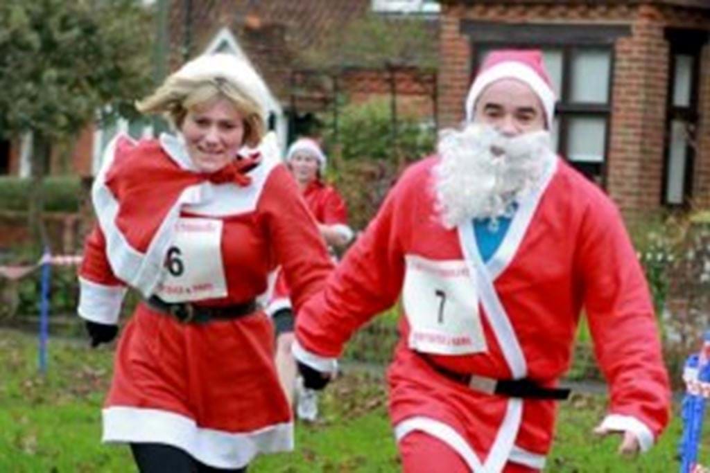 Santa_Run_300200.jpg (1)