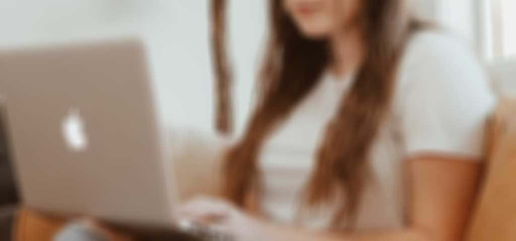 webinar-youngwoman-600x280.jpg blurred out