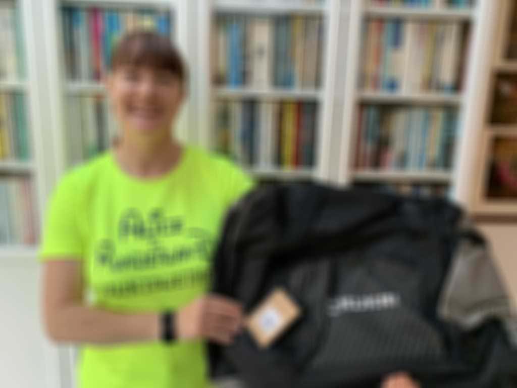 Kukri bag 2.jpg blurred out