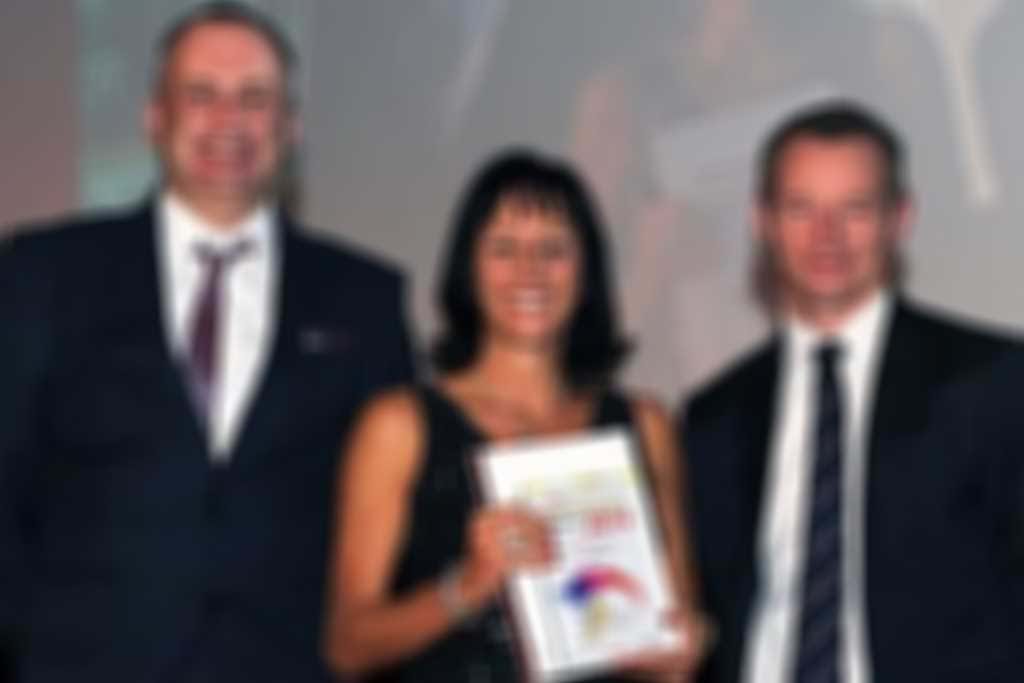 RE_Sam_Palmer_vol_6-300.jpg blurred out