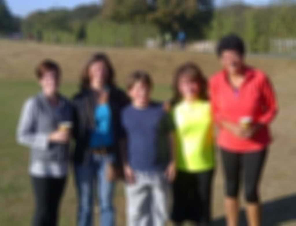 Karen__Laura_s_group_15_10_11_parkrun.jpg blurred out